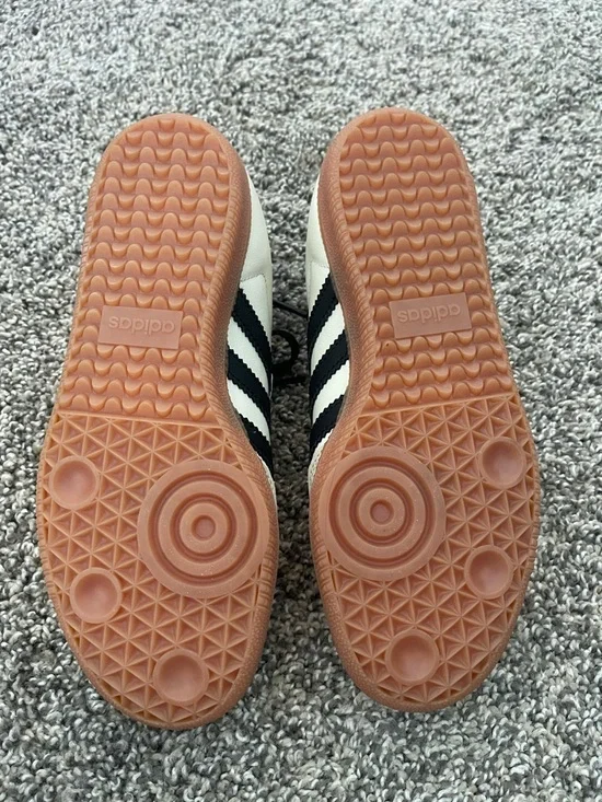 LIKE NEW Women’s Samba OG Shoes (Cream White/Black/Sand) Size 5 - Picture 8 of 8